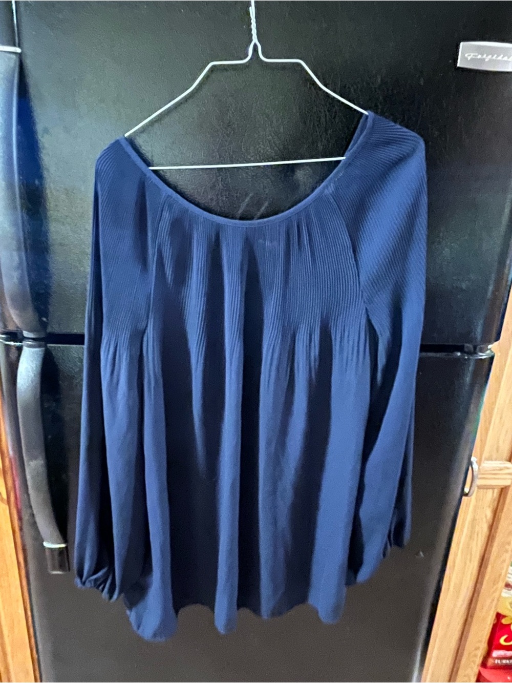 Women’s blouse max studio Size Large - Navy